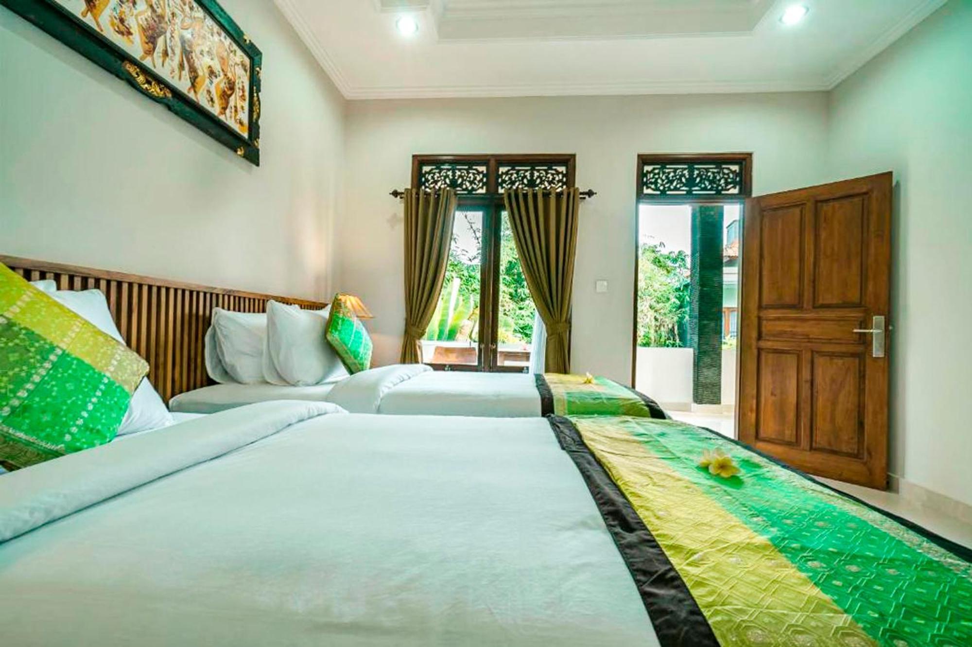 Esty House Hotel Ubud  Bagian luar foto